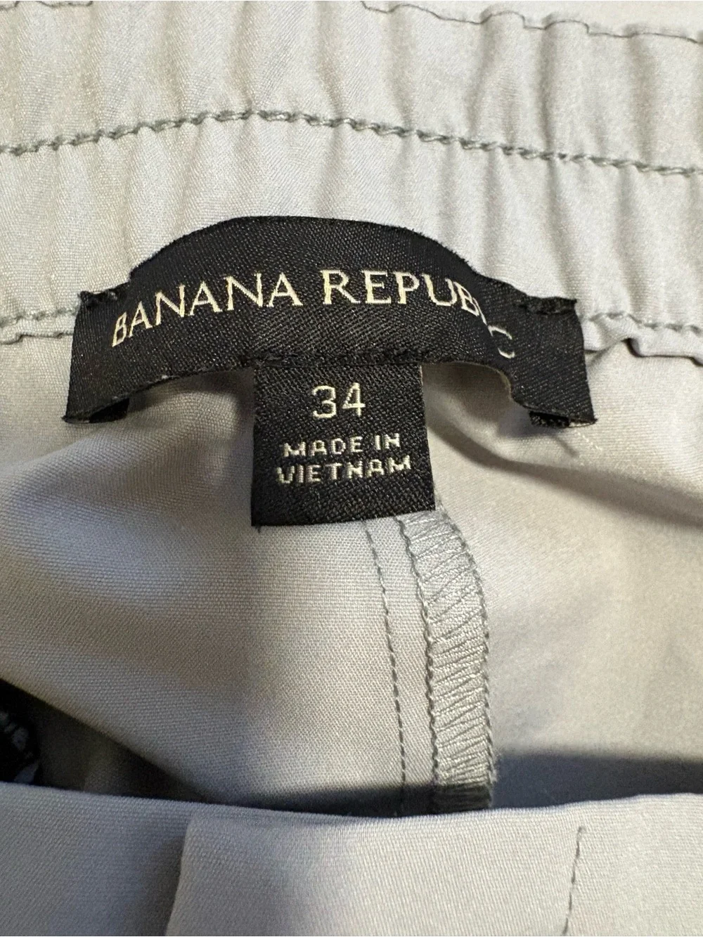 Banana Republic Light Gray Men's Casual Jogger Pants, 34” waist, EUC